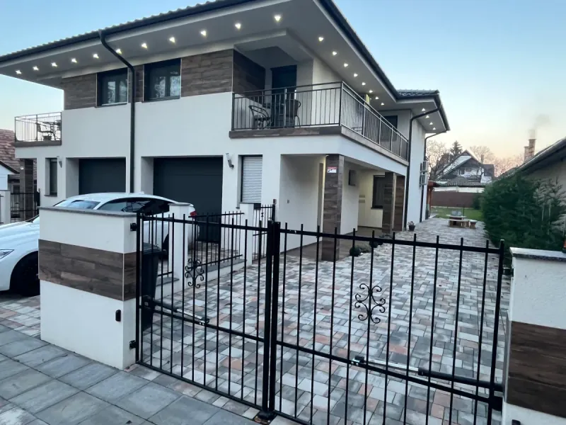 Sárga Apartman