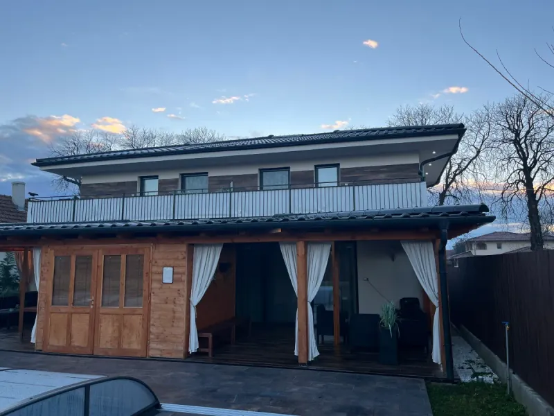Piros Apartman